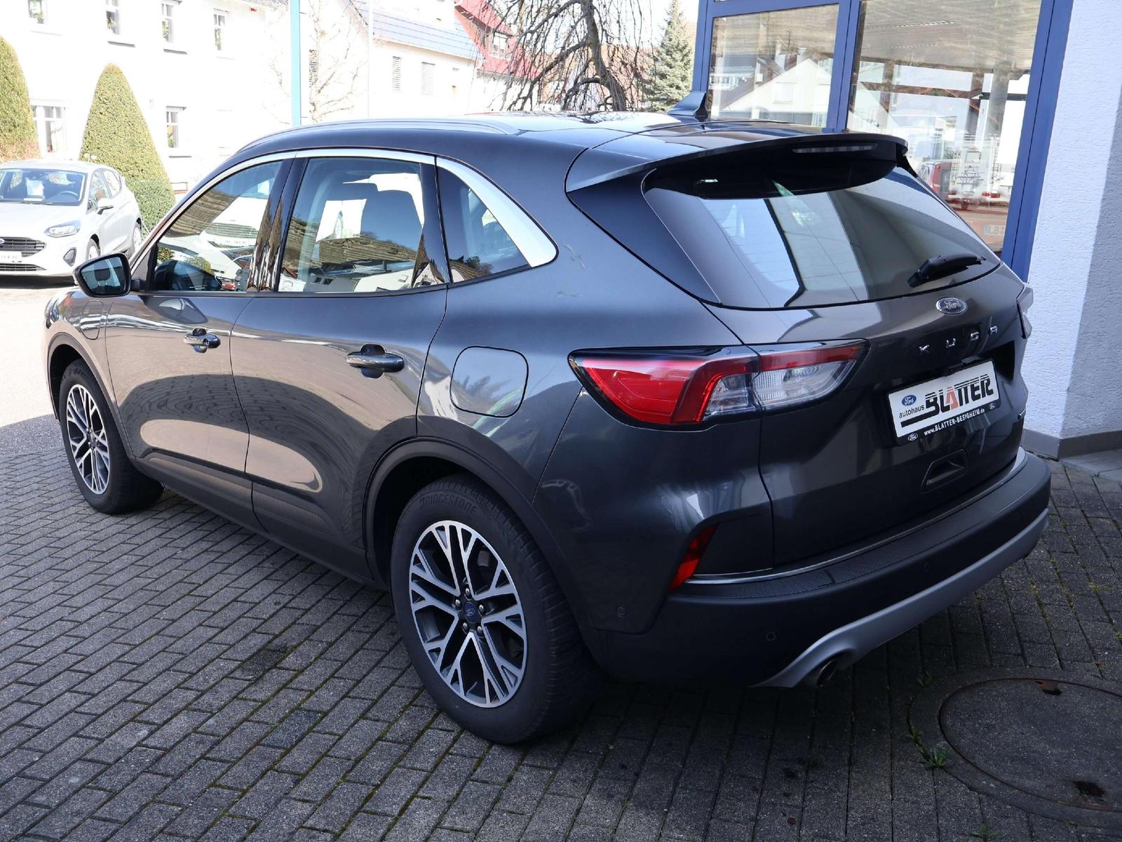 Ford Kuga Hybrid Plug in Hybrid Titanium