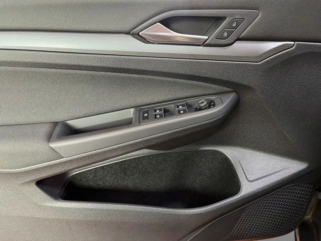 Volkswagen Golf 1.5 eTSI DSG Golf VIII