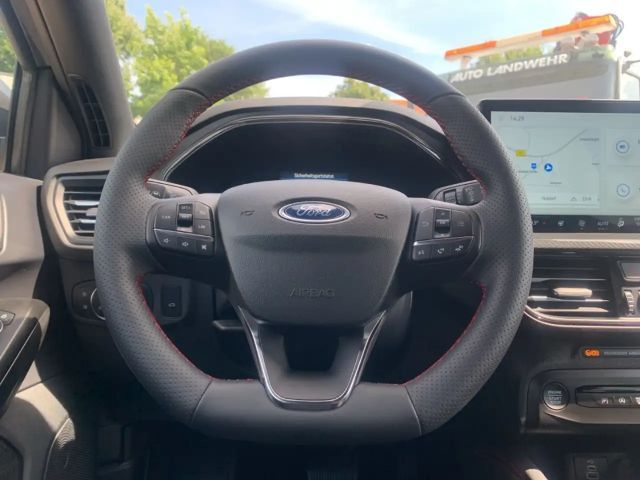 Ford Focus EcoBoost ST Line Wagon