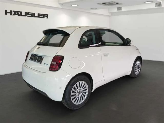 Fiat 500e Neuer 500 Kamera Klimaautomatik Sitzheizung PDC