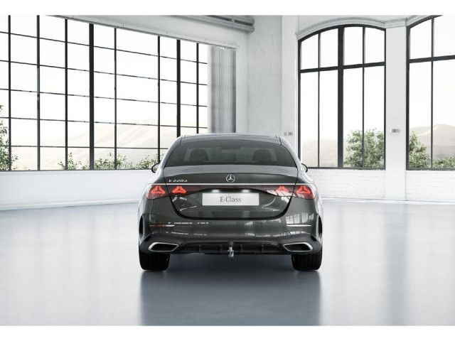 Mercedes-Benz E 220 E 220 d Sedan