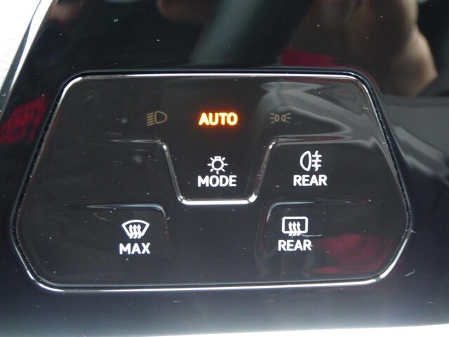 Volkswagen Golf 1.5 eTSI Variant