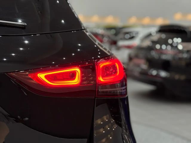 Mercedes-Benz GLA 200 AMG Line