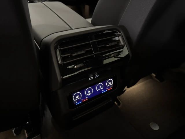 BMW 530 530e M-Sport Sedan xDrive