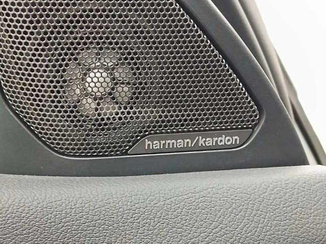 BMW 118 118i M-Sport Sedan