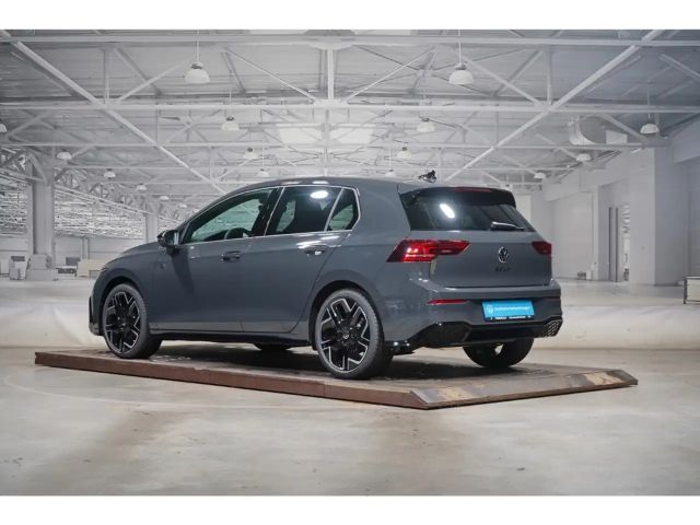 Volkswagen Golf 1.5 eTSI DSG Golf VIII R-Line