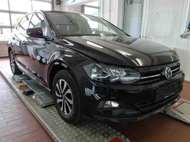 Volkswagen Polo Polo 1.0     CL   BT070 TSIM5F