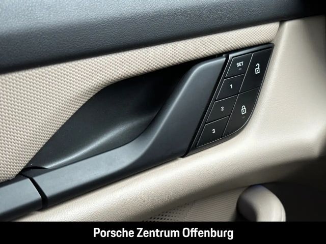 Porsche Taycan 4S