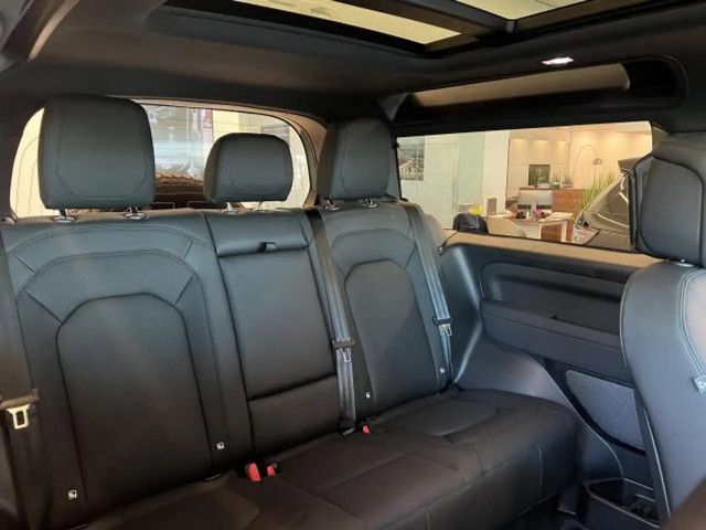 Land Rover Defender 90 D300