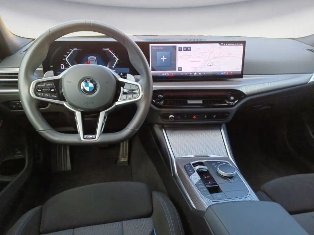 BMW 320 320i M-Sport Sedan