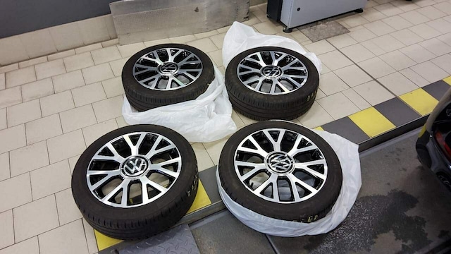 Volkswagen e-up! Move Move up!