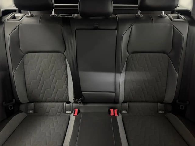 Volkswagen Golf 1.5 eTSI Golf VIII Variant