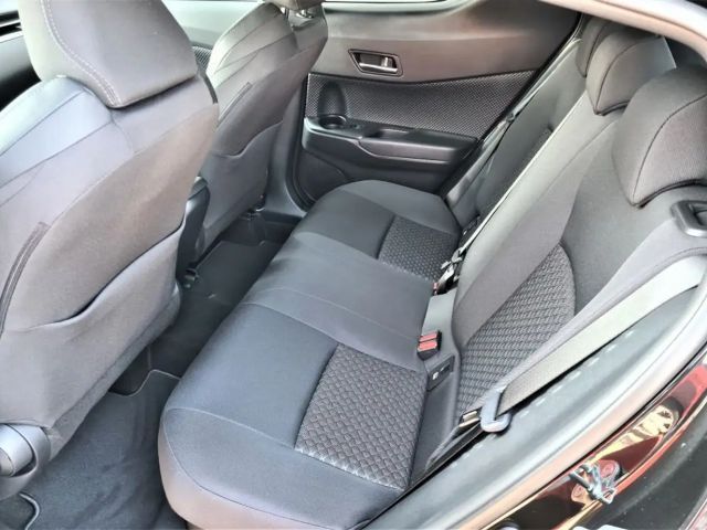 Toyota C-HR Hybride Team D