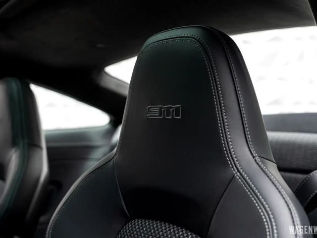 Porsche 992 Carrera Coupé Turbo