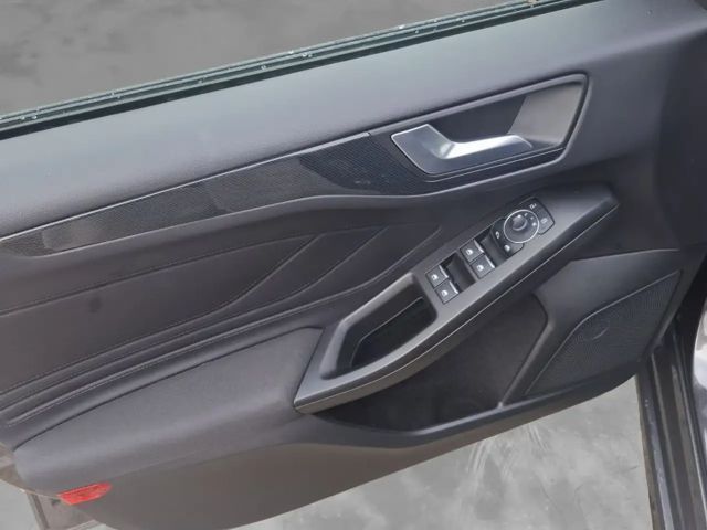 Ford Focus EcoBoost ST Line Wagon