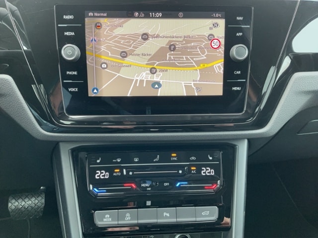 Volkswagen Touran 1.5 TSI DSG R-Line