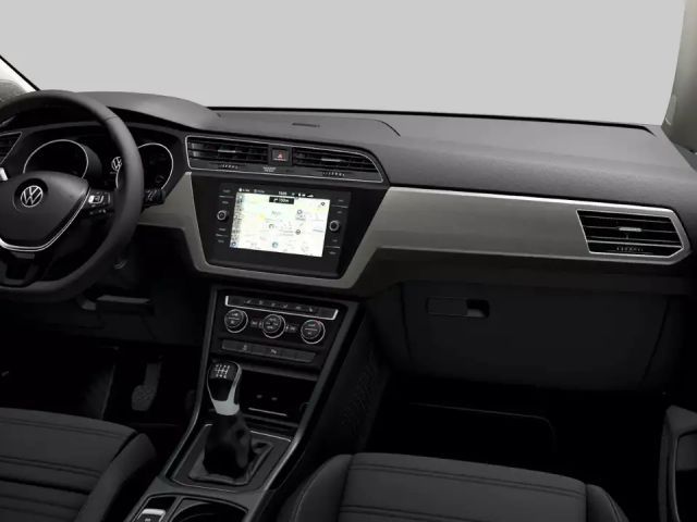 Volkswagen Touran 1.5 TSI Comfortline