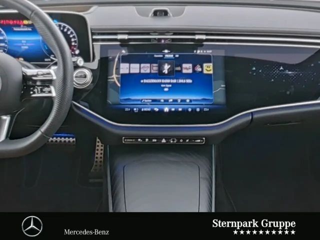 Mercedes-Benz E 300 AMG Line E 300 e