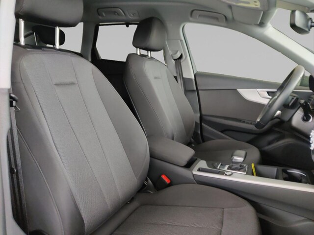 Audi A4 35 TFSI Avant S-Tronic