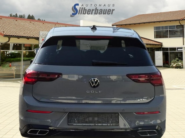 Volkswagen Golf 1.5 eTSI DSG R-Line