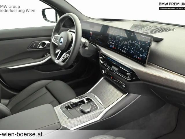 BMW 330 330e xDrive
