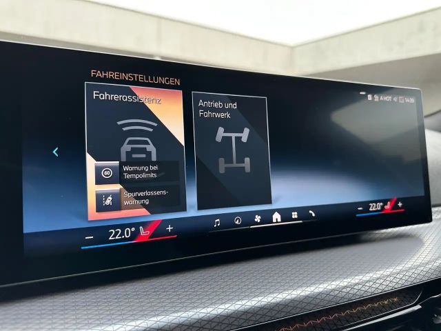 BMW 330 330d M-Sport Touring xDrive