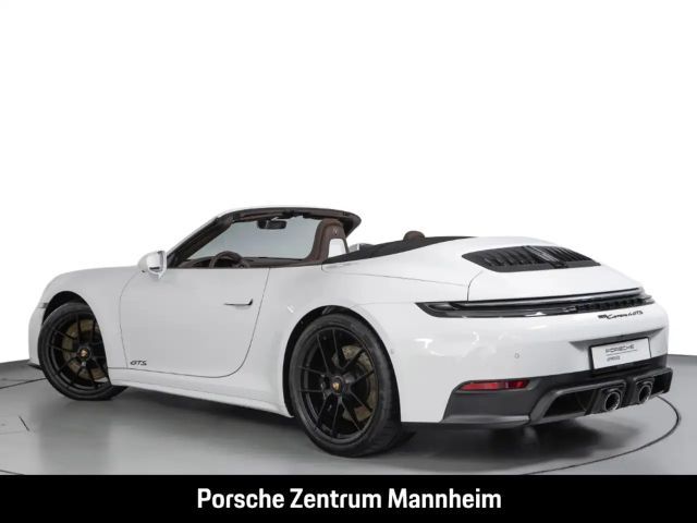 Porsche 992 4 Cabrio Carrera GTS
