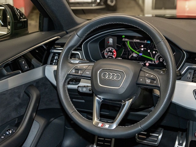 Audi S4 Avant Quattro