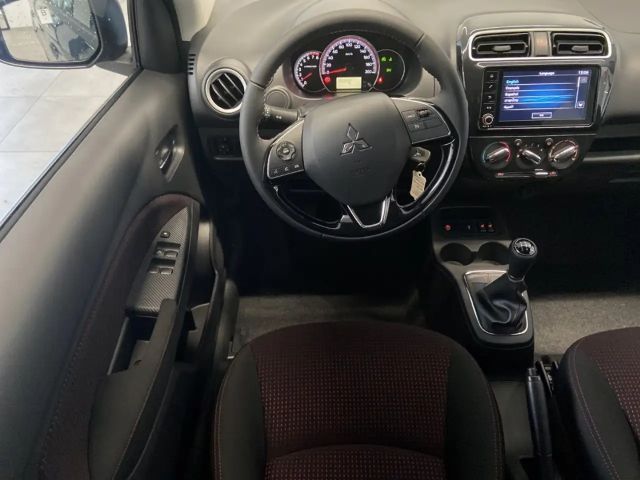 Mitsubishi Space Star Star