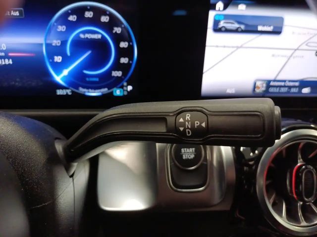 Mercedes-Benz EQB 300 4MATIC AMG Line