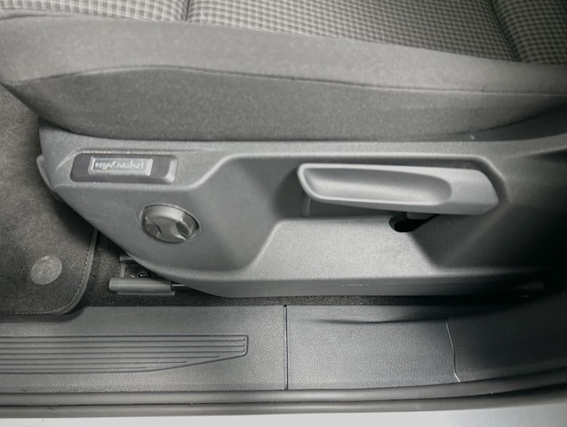 Volkswagen Caddy 2.0 TDI DSG Maxi