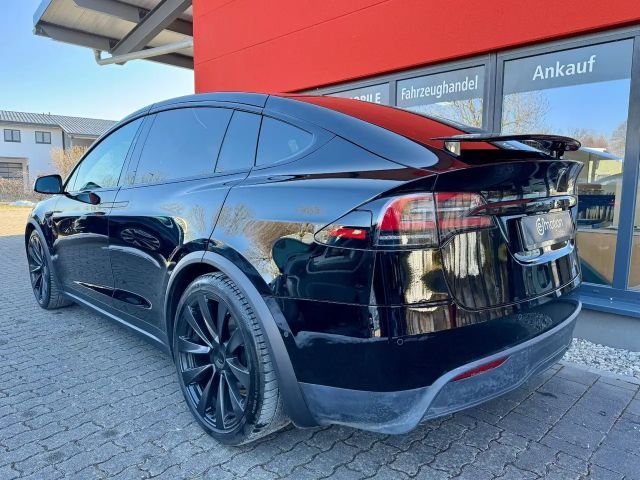 Tesla Model X Plaid