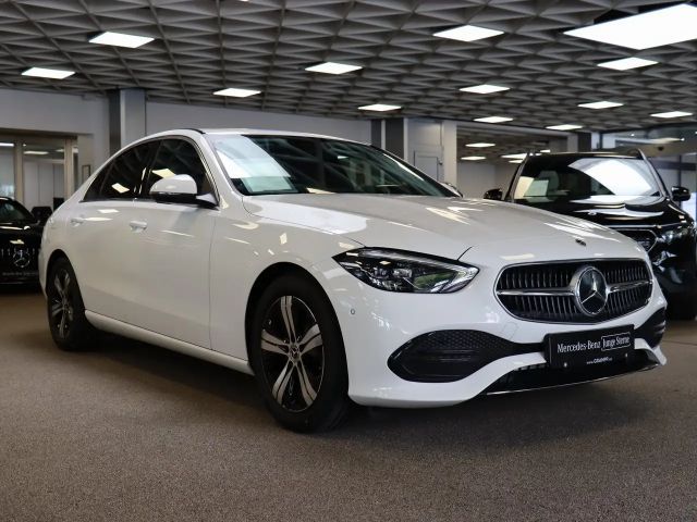 Mercedes-Benz C 180 AVANTGARDE Sedan