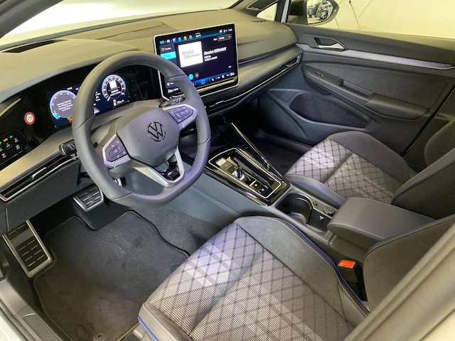 Volkswagen Golf 1.5 eTSI DSG R-Line Style