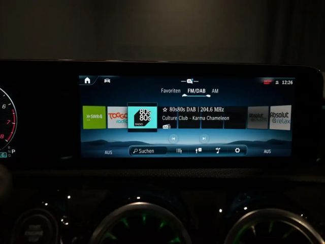 Mercedes-Benz CLA 200 AMG Line Coupé