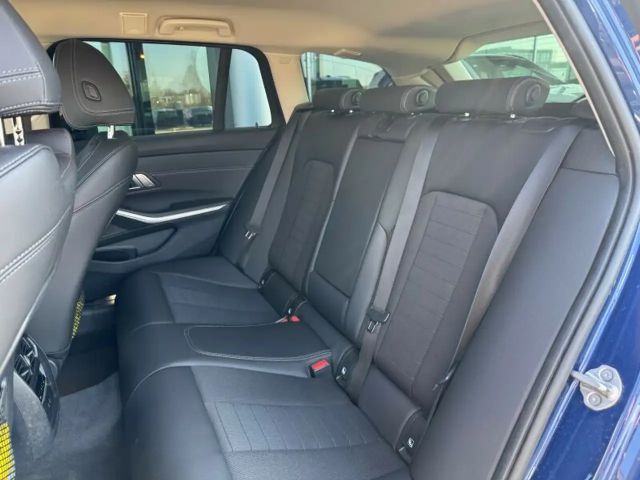 BMW 330 330e Sport Line Touring