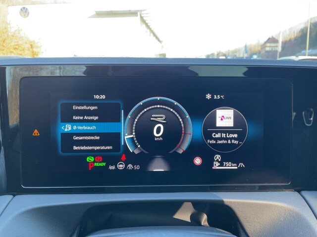 Volkswagen Tiguan BLACK+MATRIX+APP+DAB+AHK+HUD+PANO