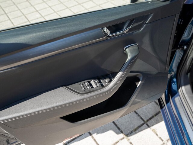 Skoda Superb 2.0 TDI Combi