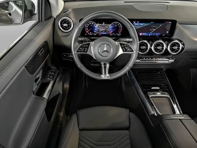 Mercedes-Benz GLA 180 Progressive