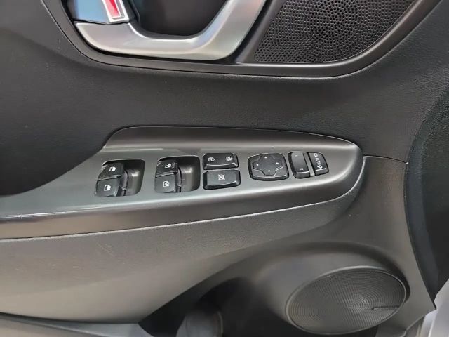 Hyundai Kona 2WD Trend