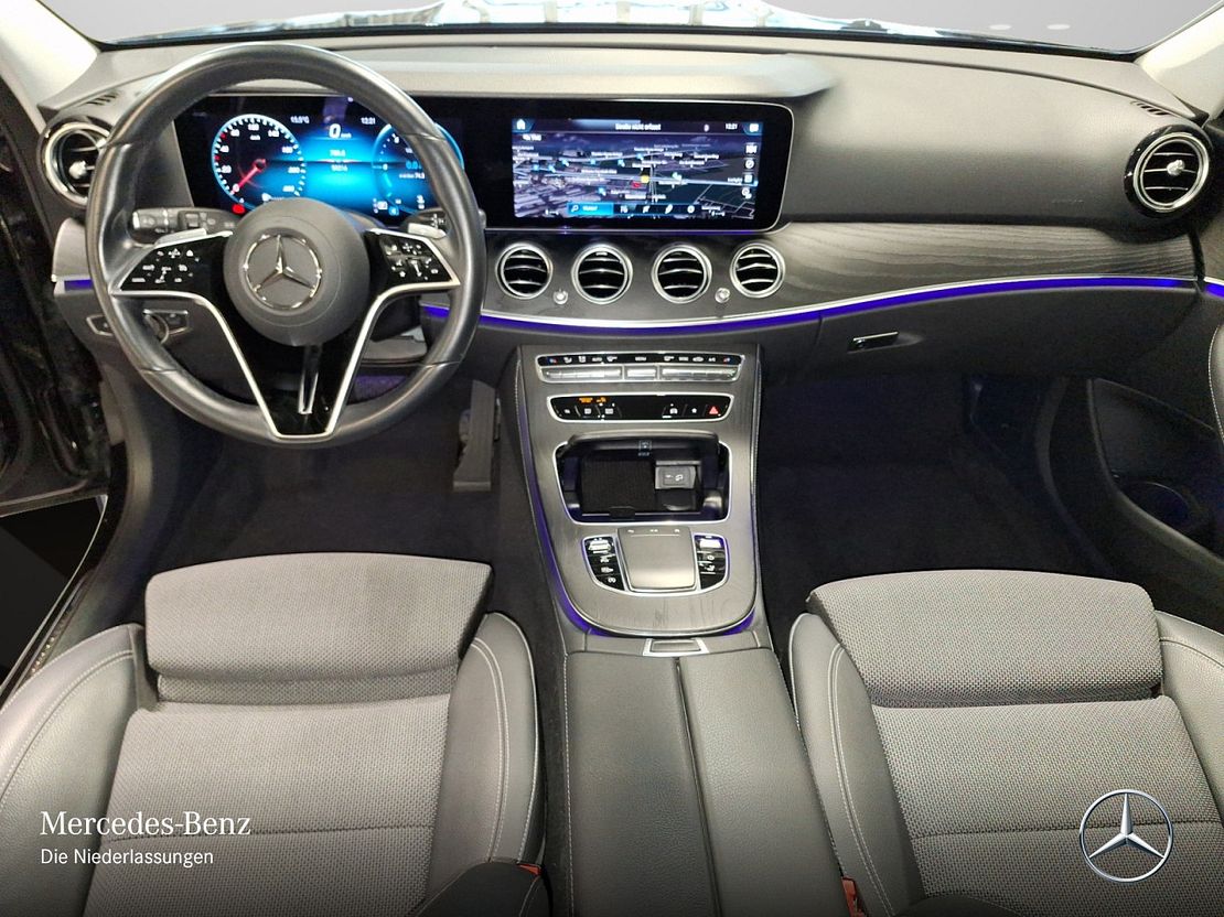 Mercedes-Benz E 220 AVANTGARDE E 220 d Estate