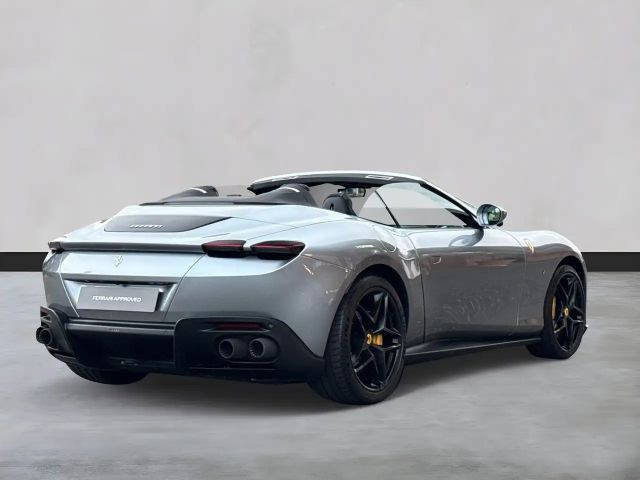 Ferrari Roma Spider