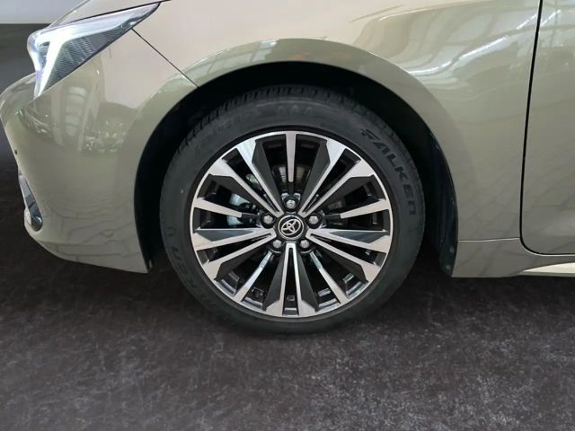 Toyota Corolla Hybride Team D