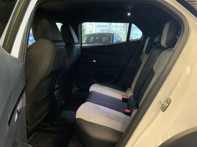 Peugeot E-2008 GT-Line