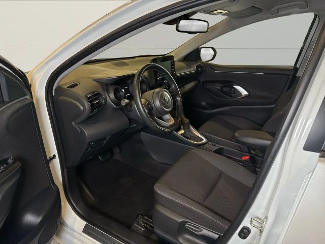 Toyota Yaris Hatchback Hybride Team D