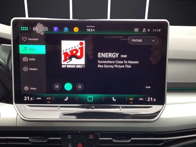 Volkswagen Golf TSI LED Pano AHK ACC SHZ App PDC