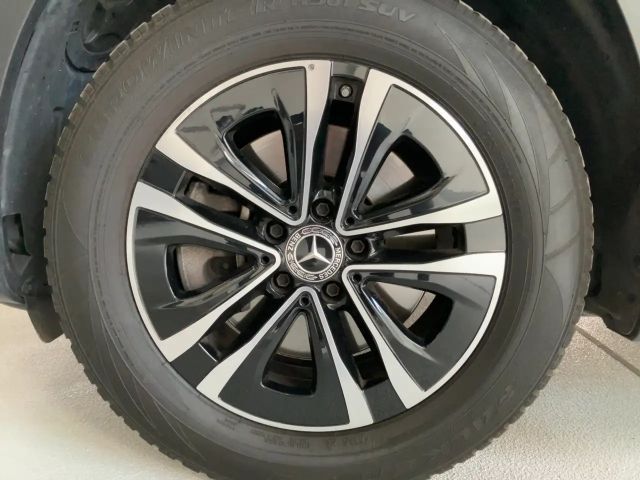 Mercedes-Benz GLB 200 4MATIC GLB 200 d