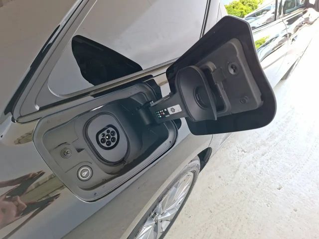 Audi A6 e-tron Quattro