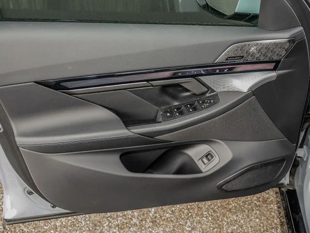 BMW i5 M-Sport Sedan eDrive40