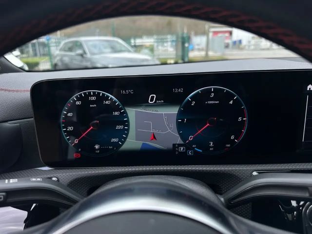 Mercedes-Benz CLA 200 AMG Line CLA 200 d